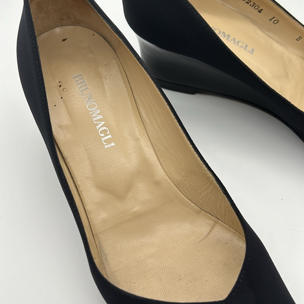 Black Open Toe Wedges - Picture 2 of 5